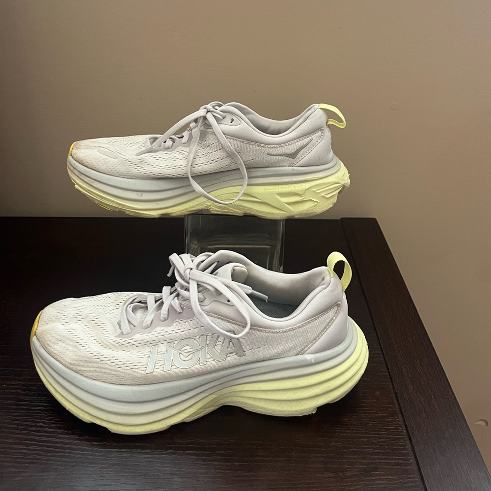 HOKA One One Bondi Women's White and Yellow Running Shoes size 7.5